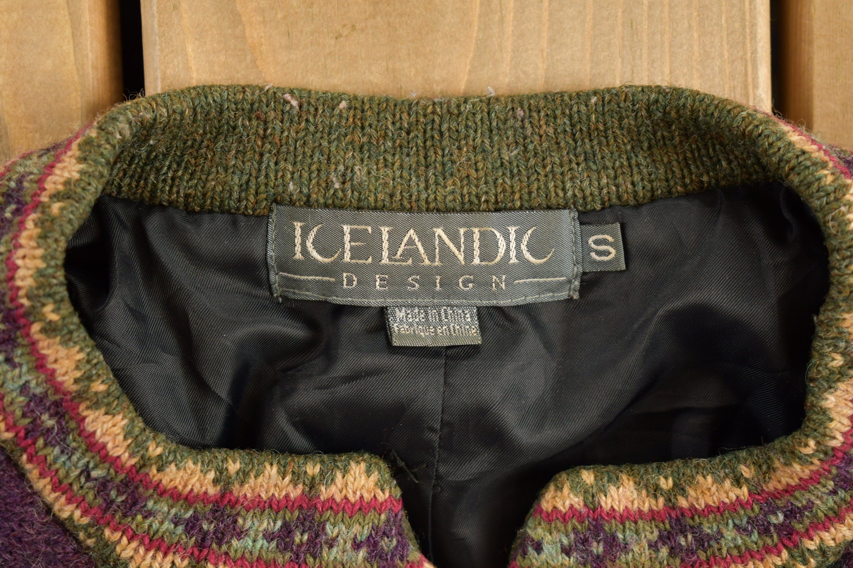 Vintage 1990s Icelandic Design Wool Knitted Cardigan Sweater