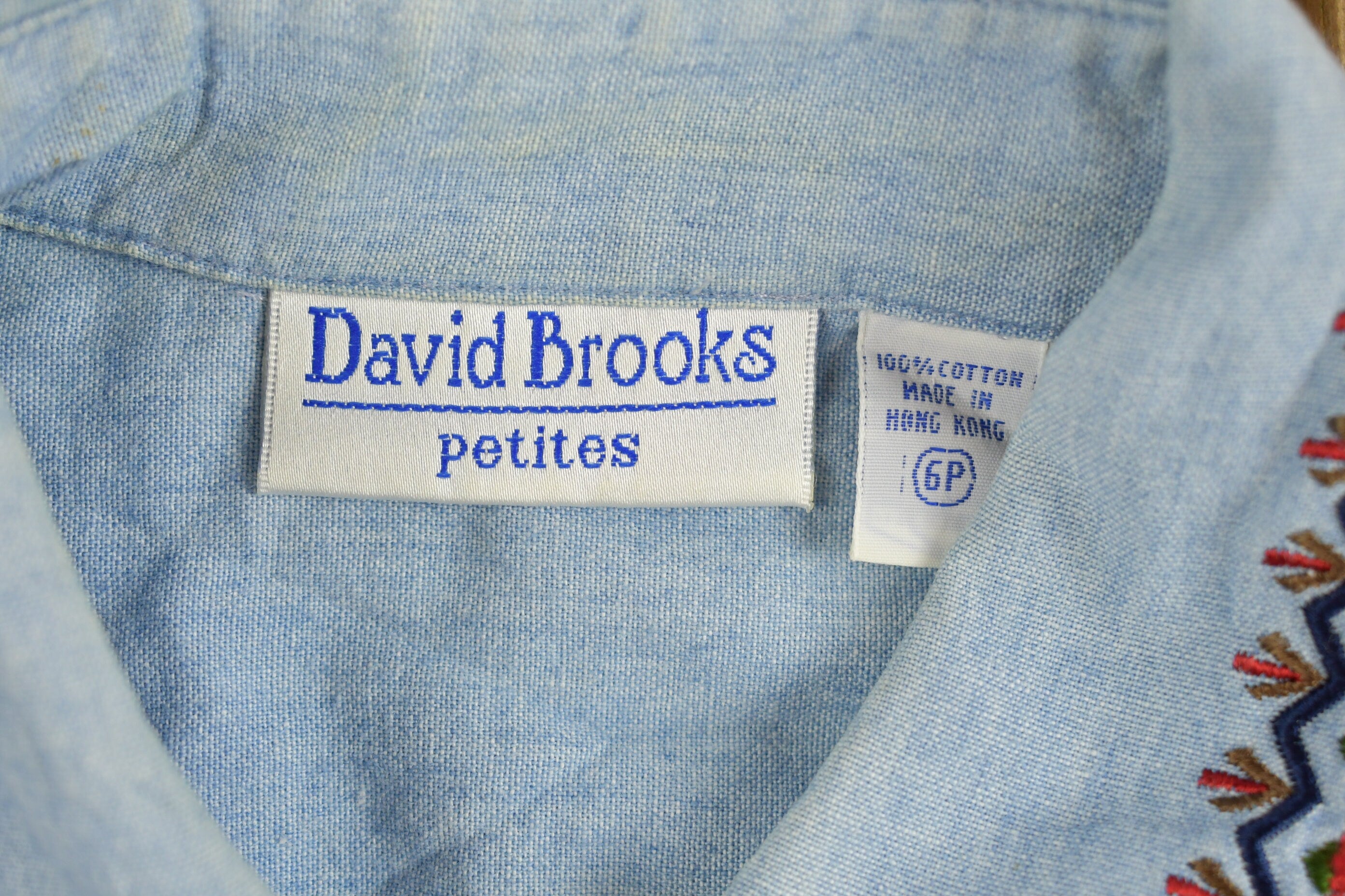 Vintage 1990s Womens Embroidered Denim Button Up Shirt
