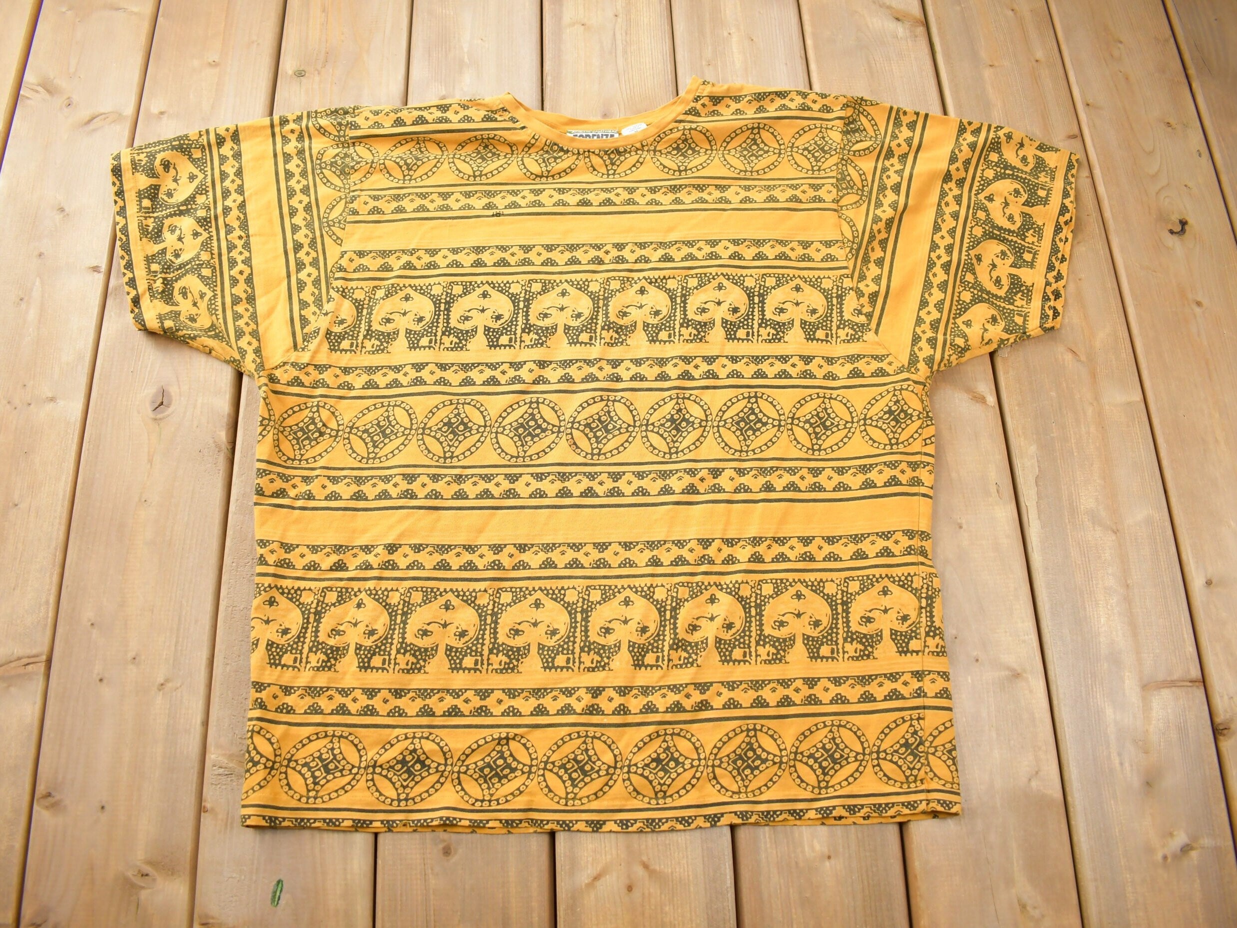 Vintage 1990s Forenza All Over Print Graphic T Shirt