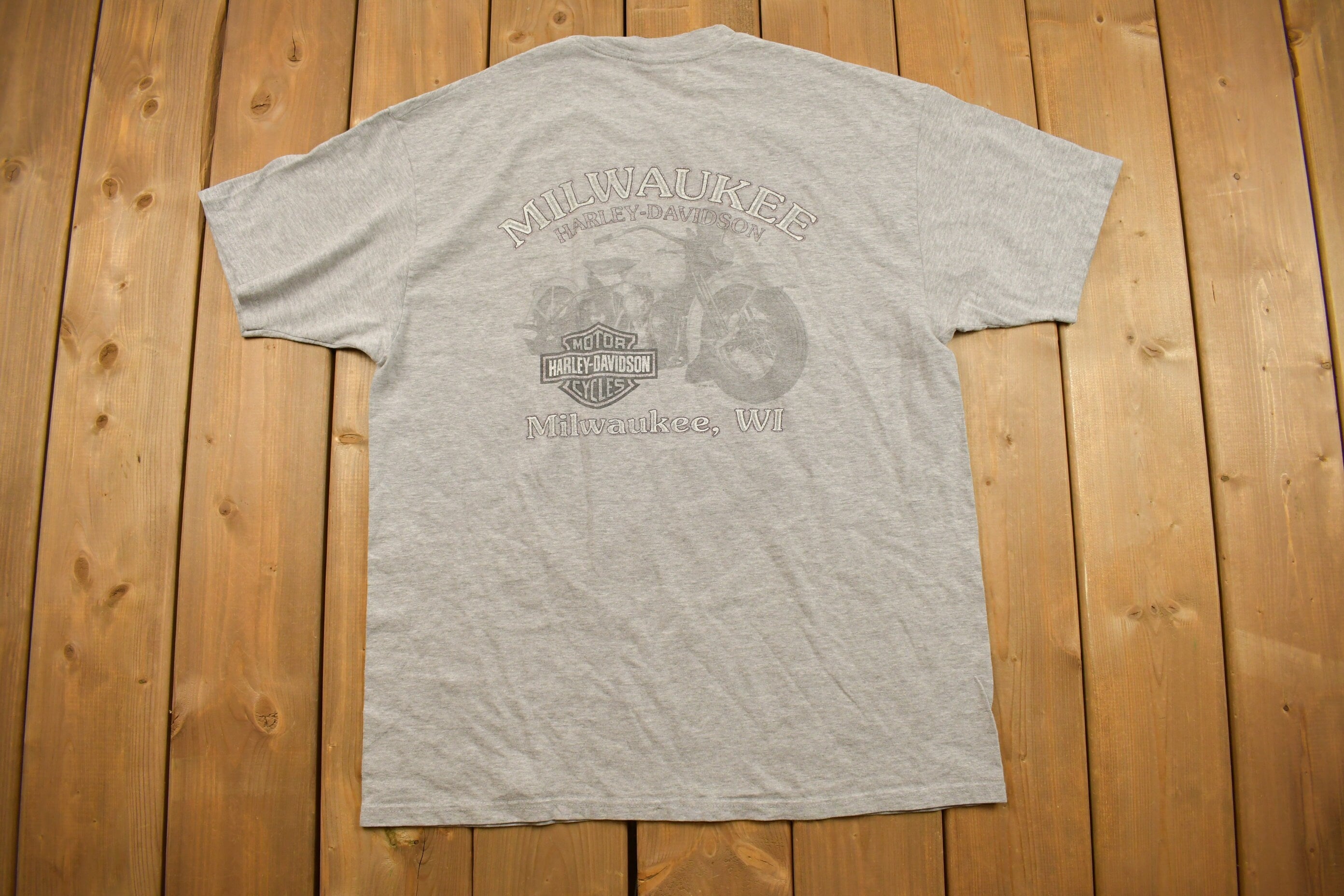 Vintage 1998 Milwaukee Harley Davidson T-Shirt