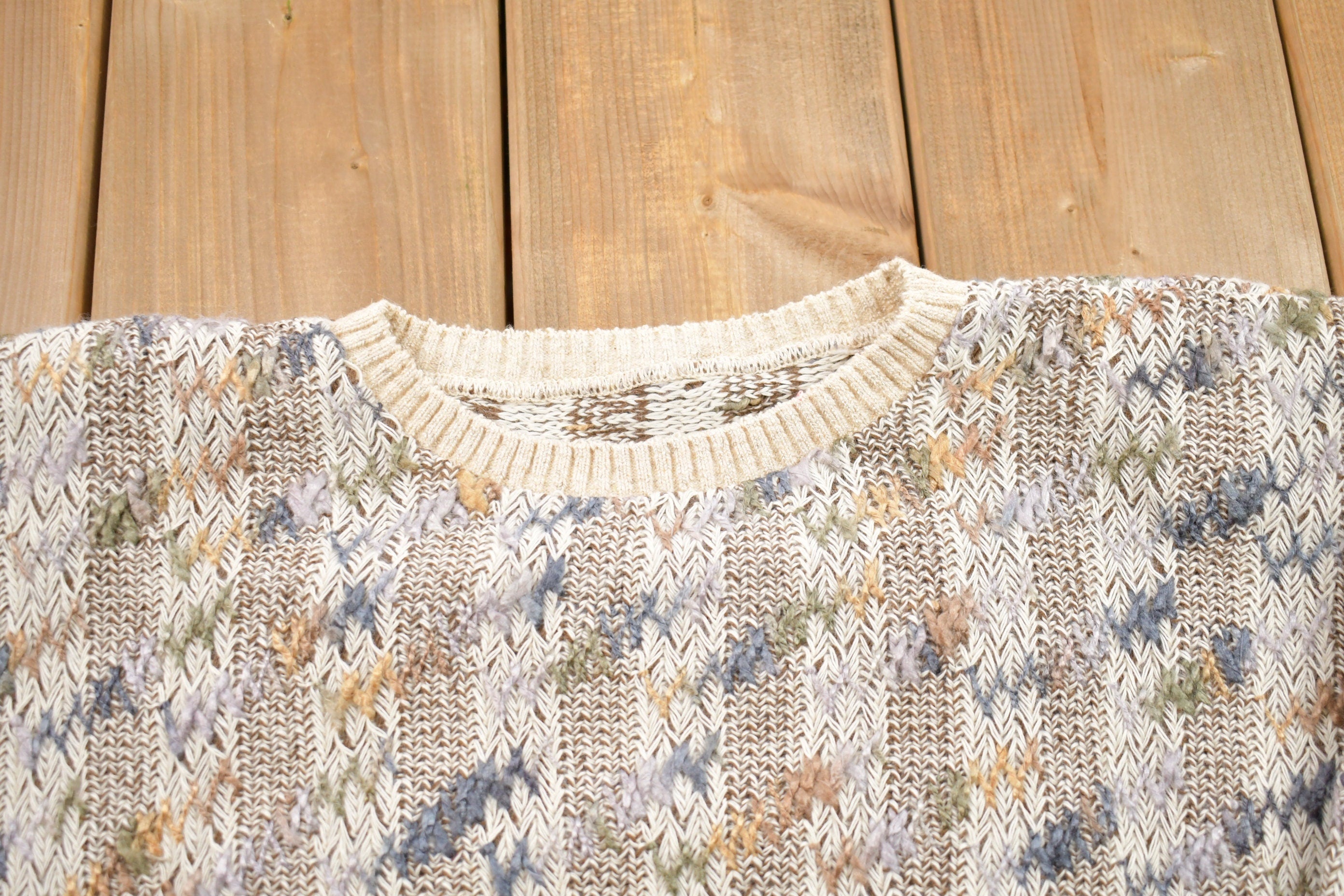 Vintage 1990s Knitted Patterned Crewneck Sweater /