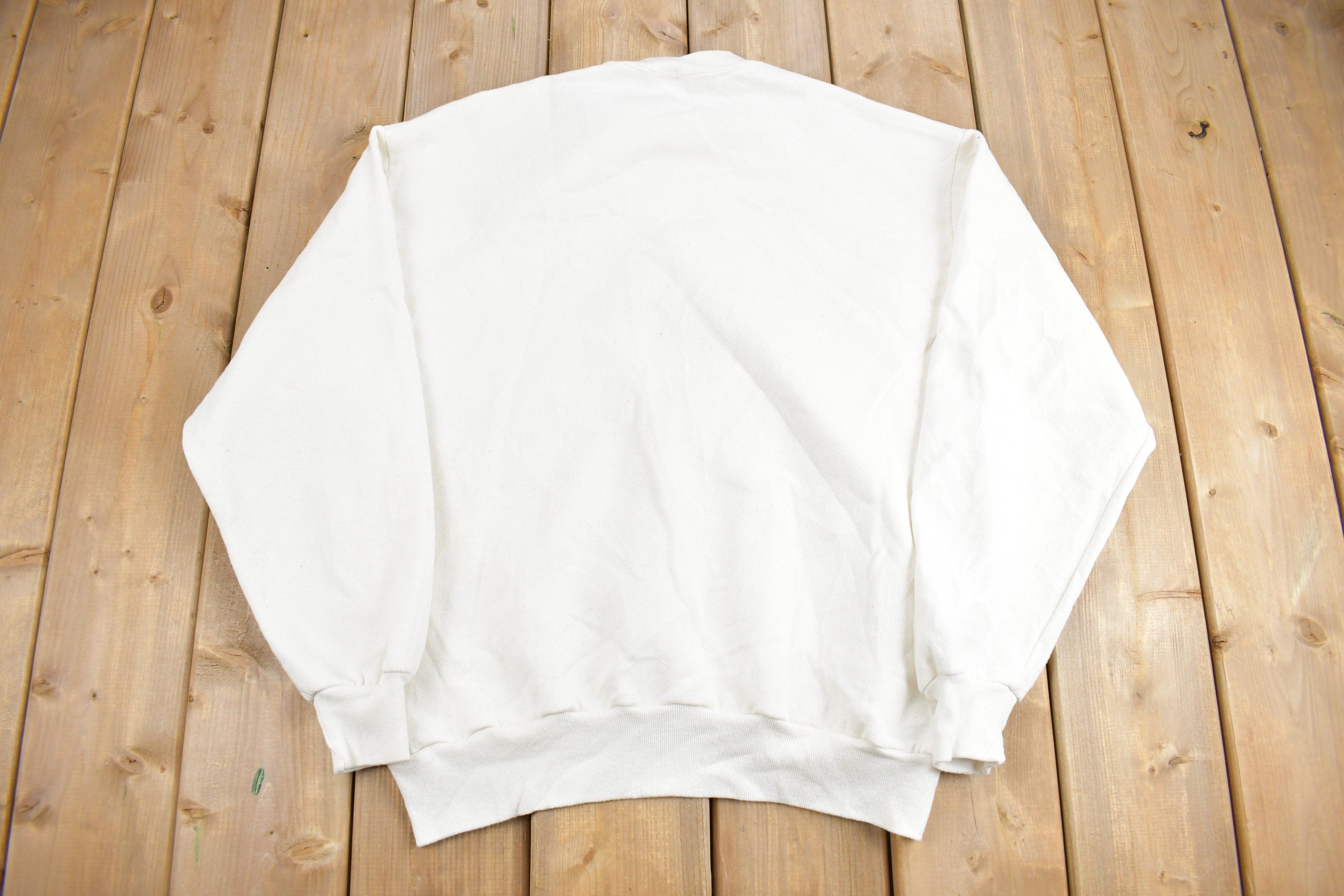 Vintage 1990s Cute Peace on Earth Crewneck Sweater