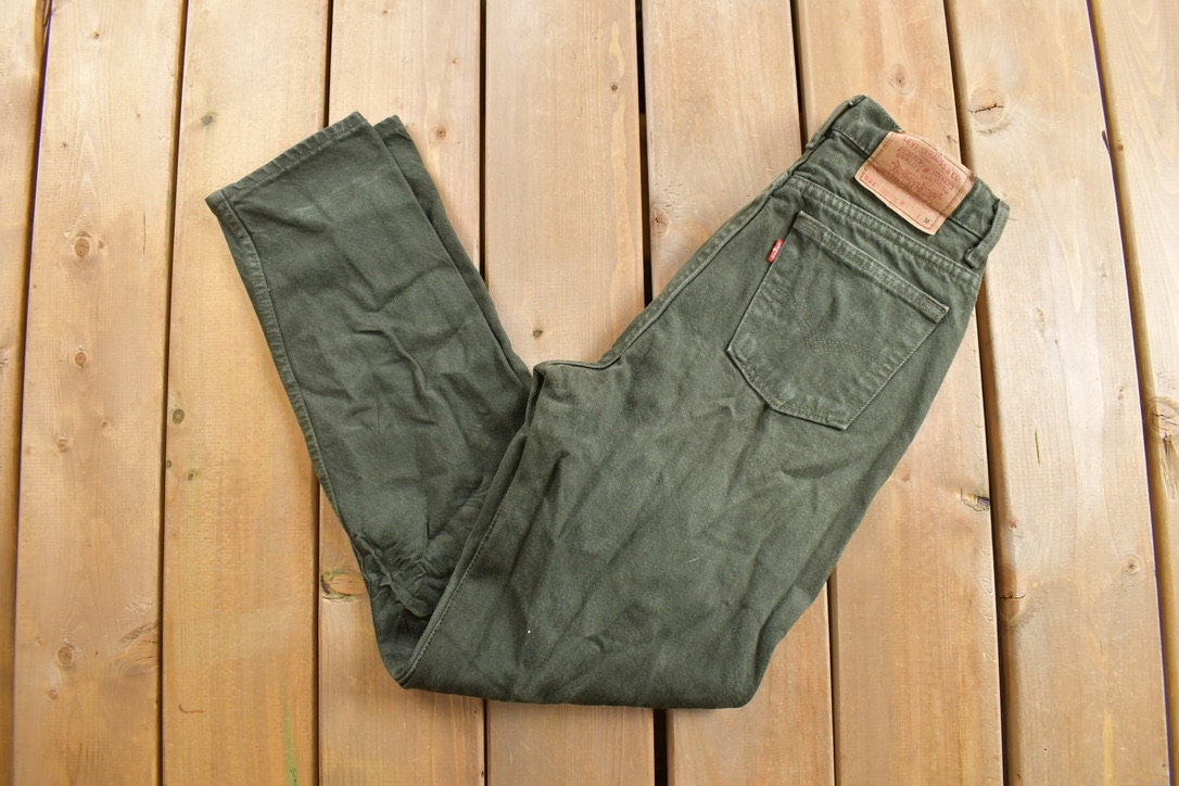 Vintage 1990s 521 Levi's Red Tab Jeans Size 26 x 30