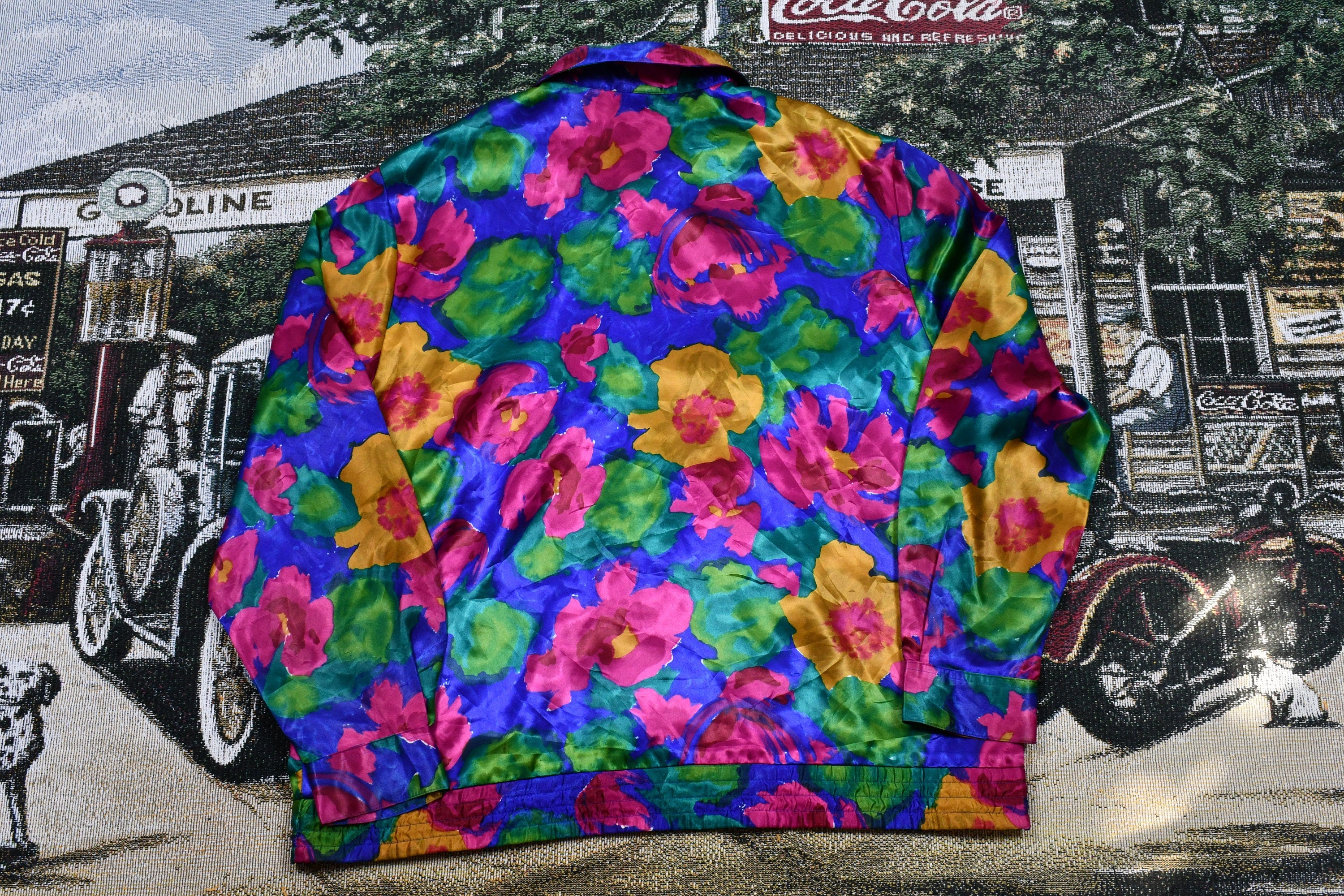 Vintage 1990s Russ All Over Print Button Up Shirt