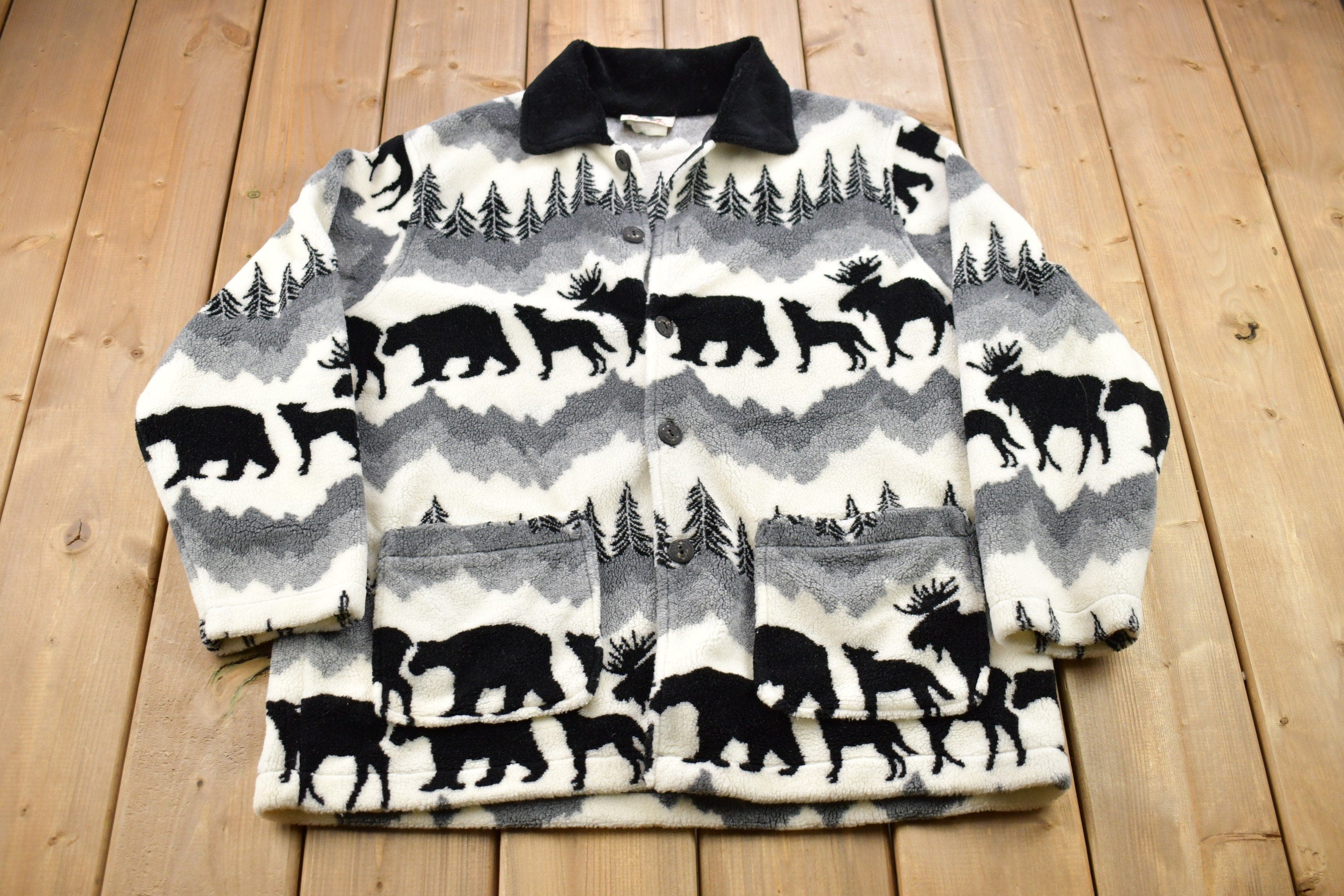 Vintage 1990s Canada Wilderness All Over Print Fleece Sweater