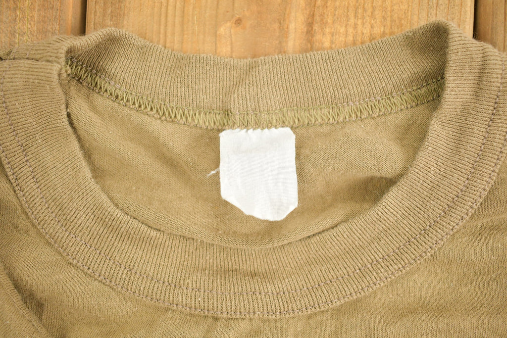 Vintage 1990s Blank Green Brown Crew Neck Undershirt Tshirt