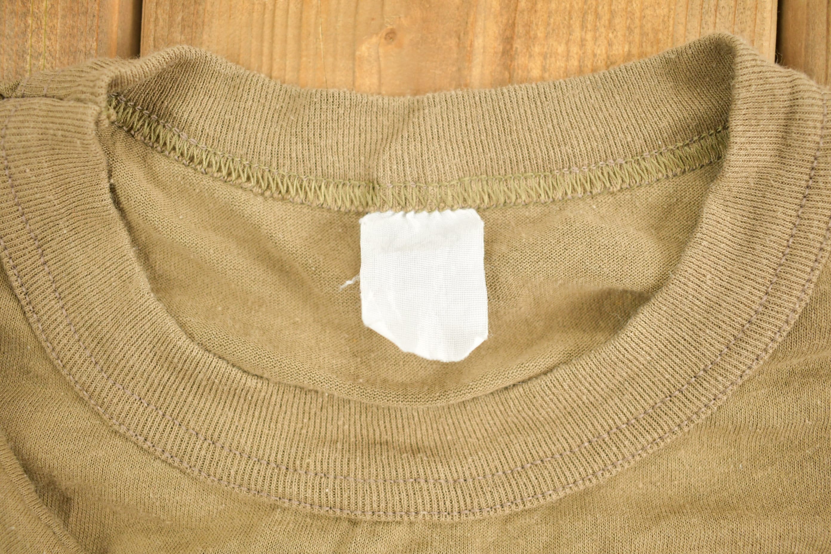 Vintage 1990s Blank Green Brown Crew Neck Undershirt Tshirt