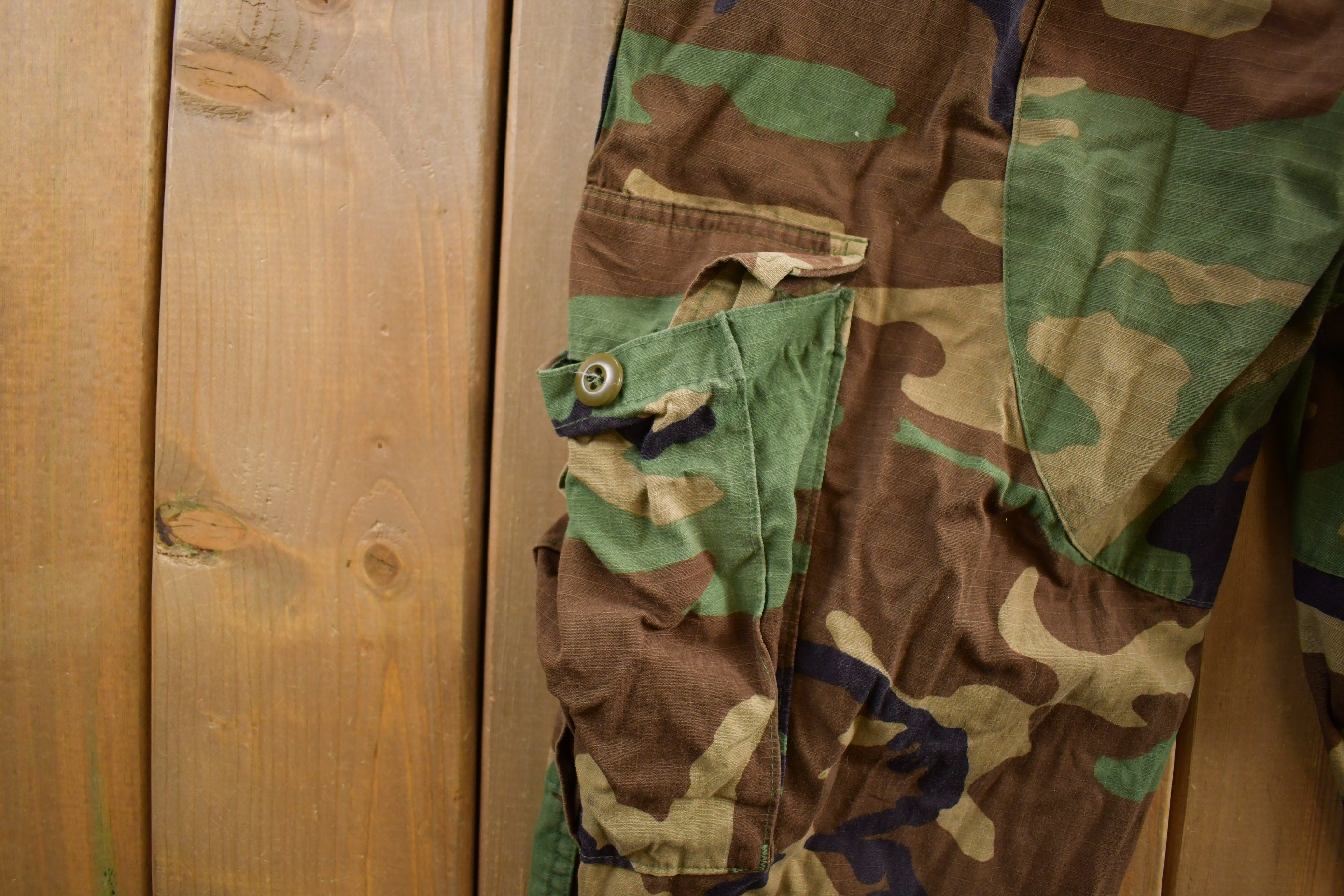 Vintage 1990s Army Woodland Camouflage Cargo Pants Size 32x25