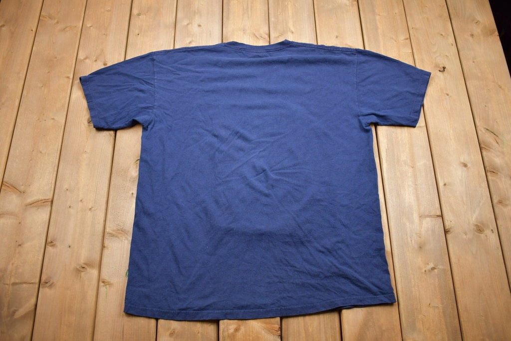 Vintage 2000s The Mountain Wolf Theme Graphic T-Shirt