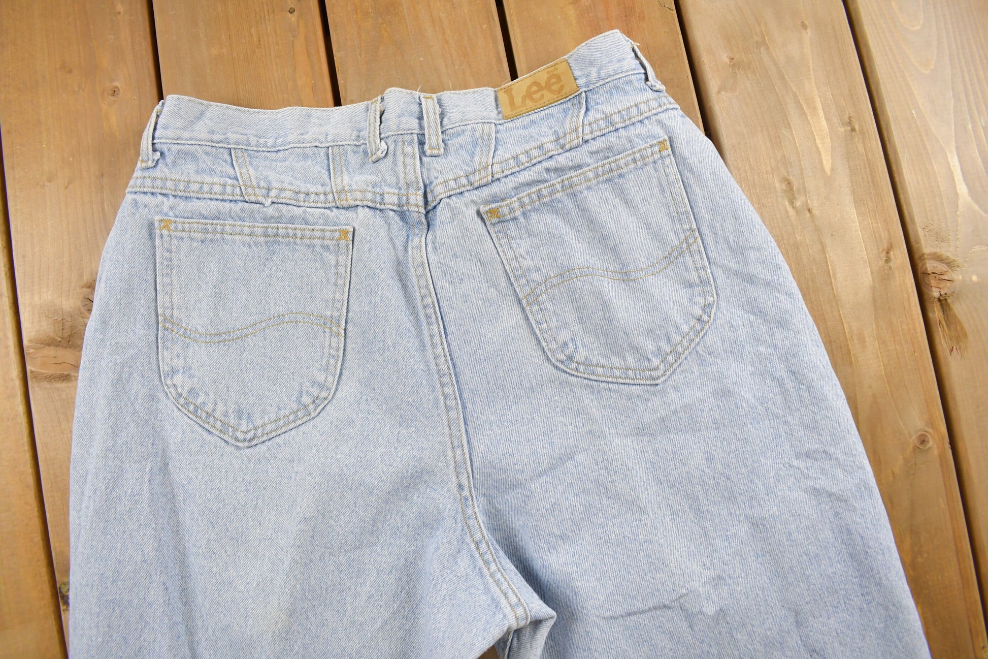 Vintage 1980s Lee Denim Light Wash Women's Jeans Size 33 x 31