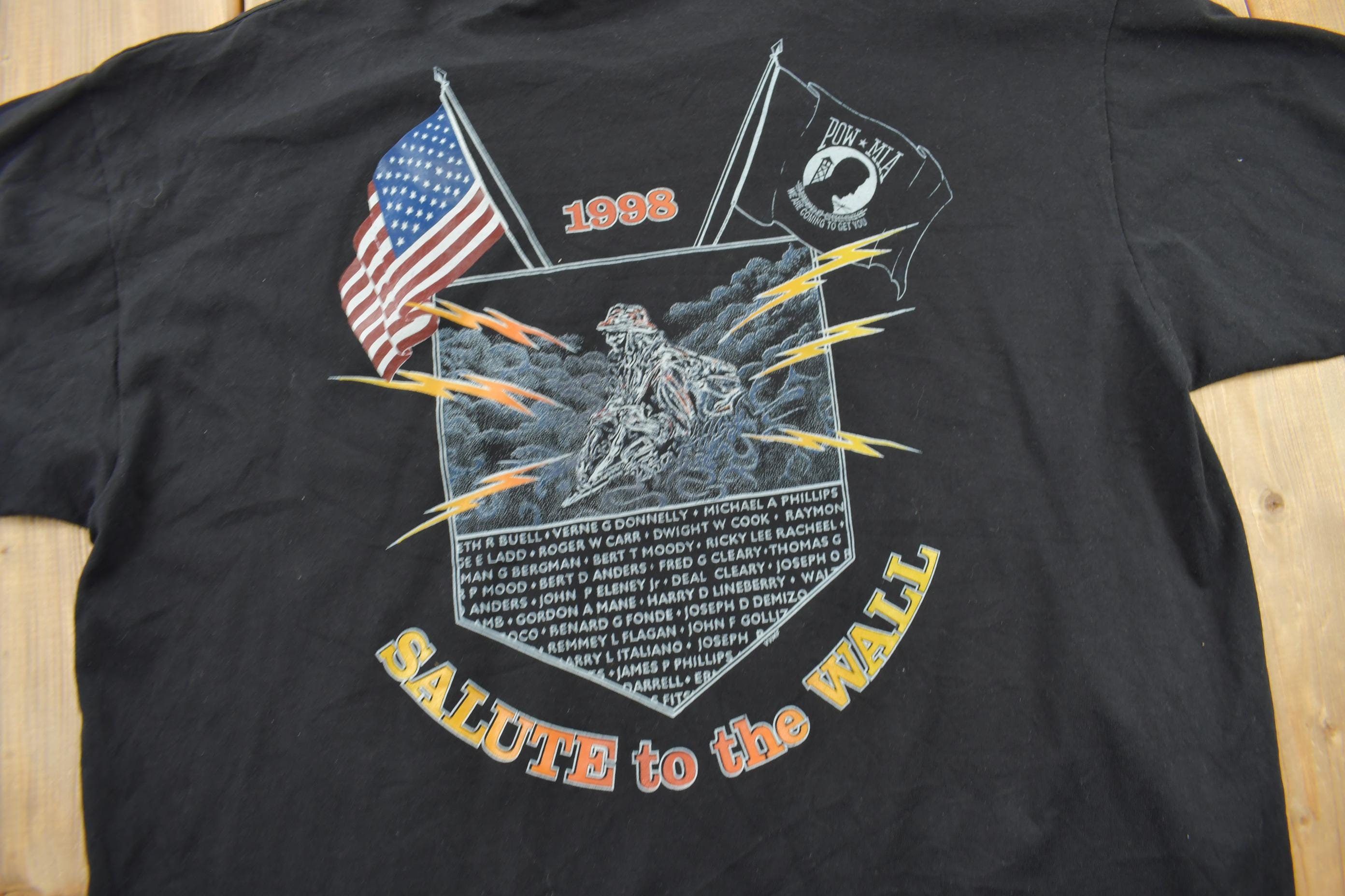 Vintage 1998 Rolling Thunder Ride To The Wall Salute To The Wall Graphic T-Shirt