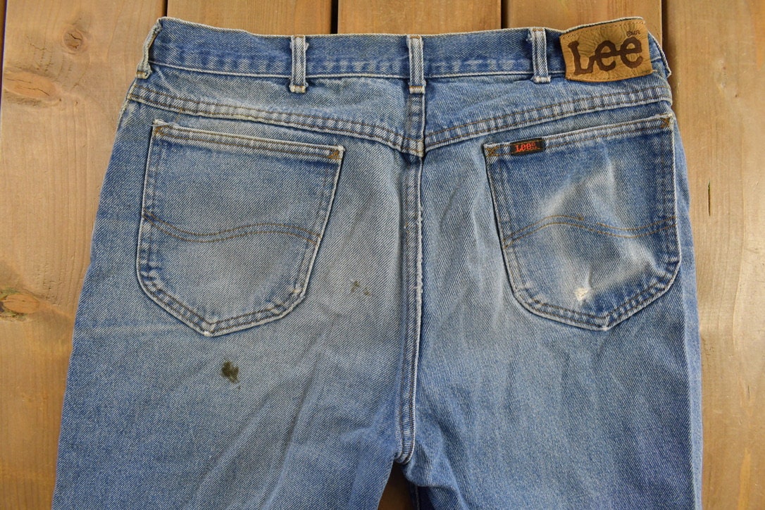 Vintage 1980s LEE Blue Jeans Size 34 x 30 / Streetwear Fashion / Denim / Made In USA / 80s / Lee Denim