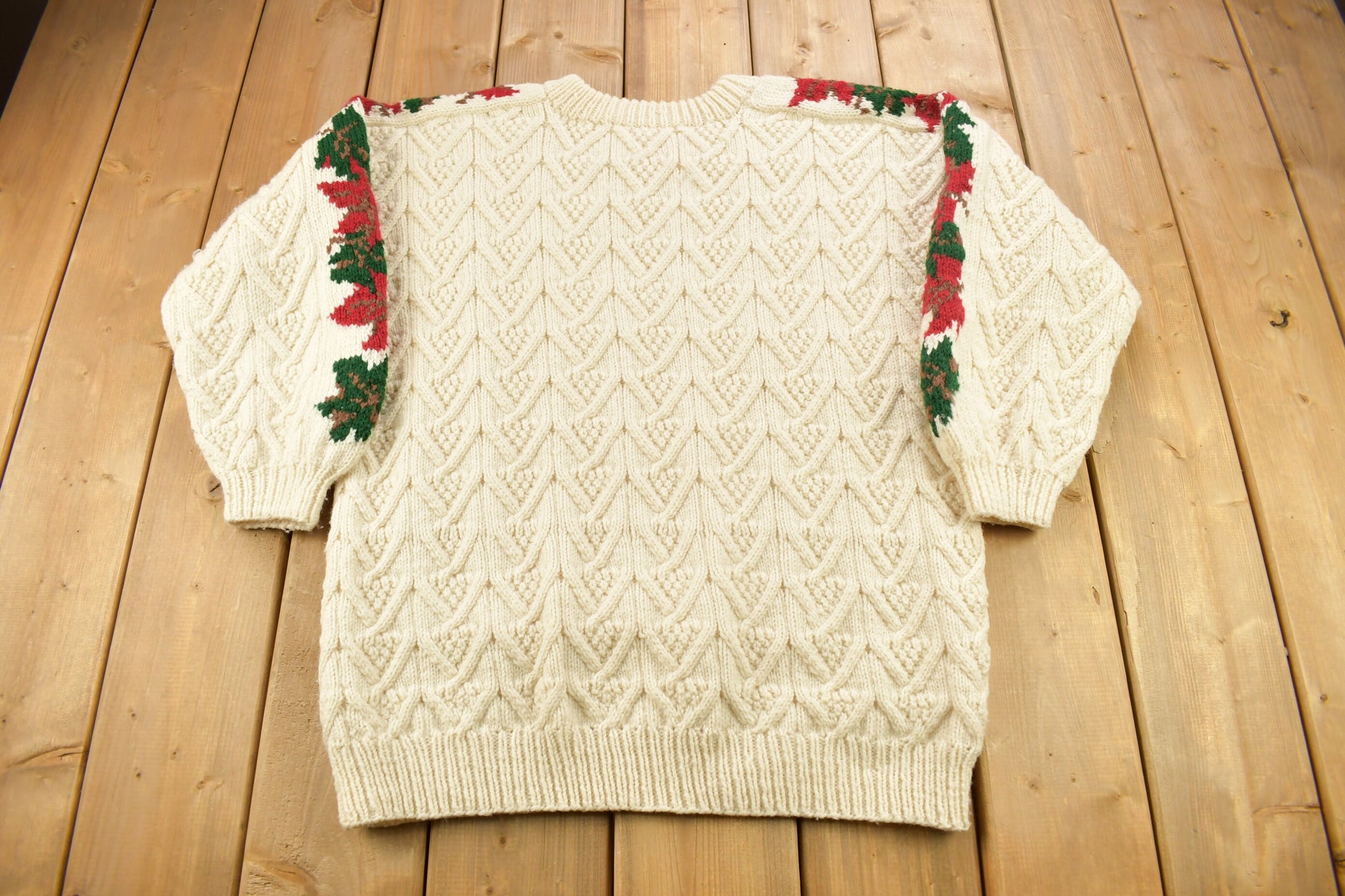 Vintage 1990s Cable Knitted Floral Theme Crewneck Sweater