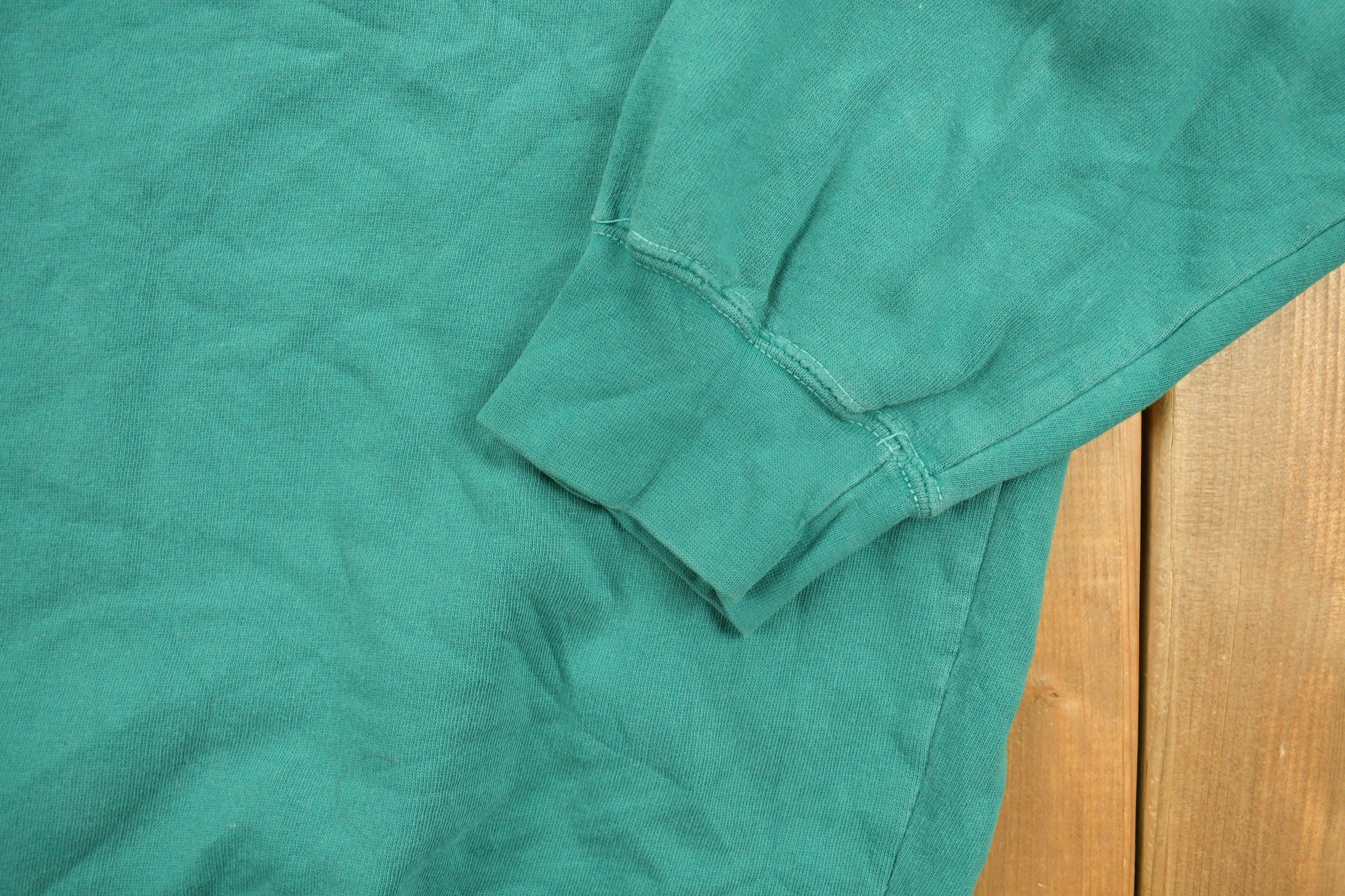 Vintage 1990s Green Dockers Levis Blank Crewneck Sweatshirt
