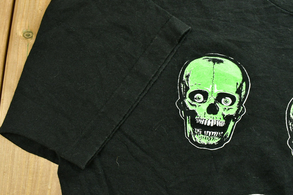Vintage 90's All Over Skull Print Single Stitch T-Shirt