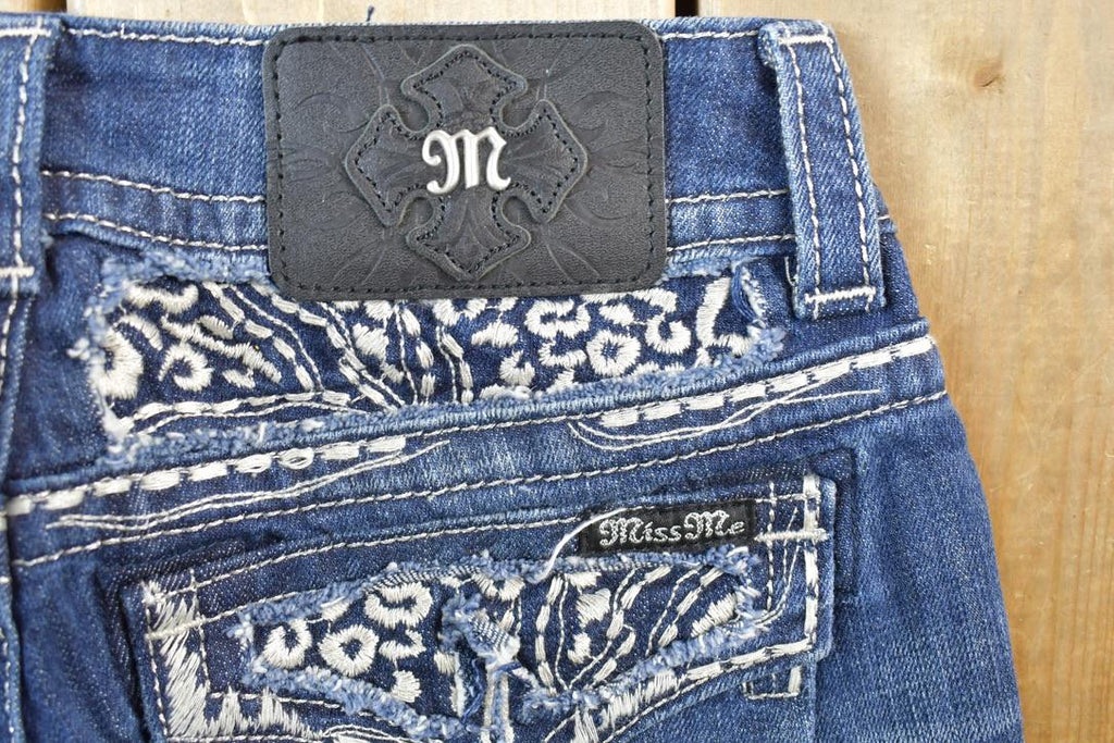 Vintage Y2K Miss Me Bedazzled Low Rise Jeans Size 26x31