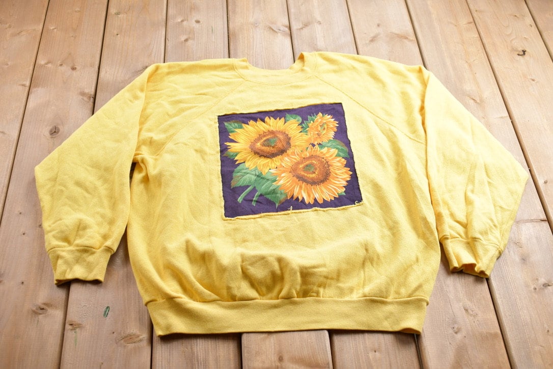 Vintage 1990s Sunflower Graphic Crewneck Sweater