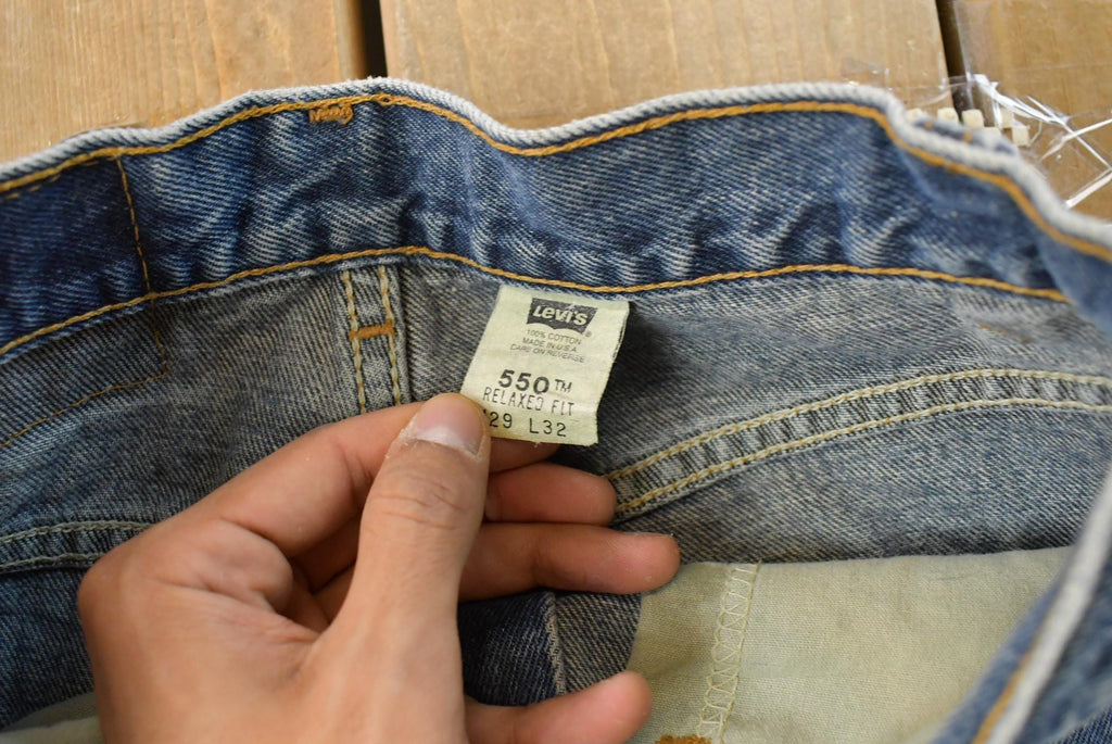 Vintage 1990s Levi's 550 Relaxed Fit Denim Jeans Men's 28 x 31 / 90s Levi's / Streetwear / Made in USA