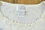 Vintage 1990s Floral Lace Collar Single Stitch T-Shirt