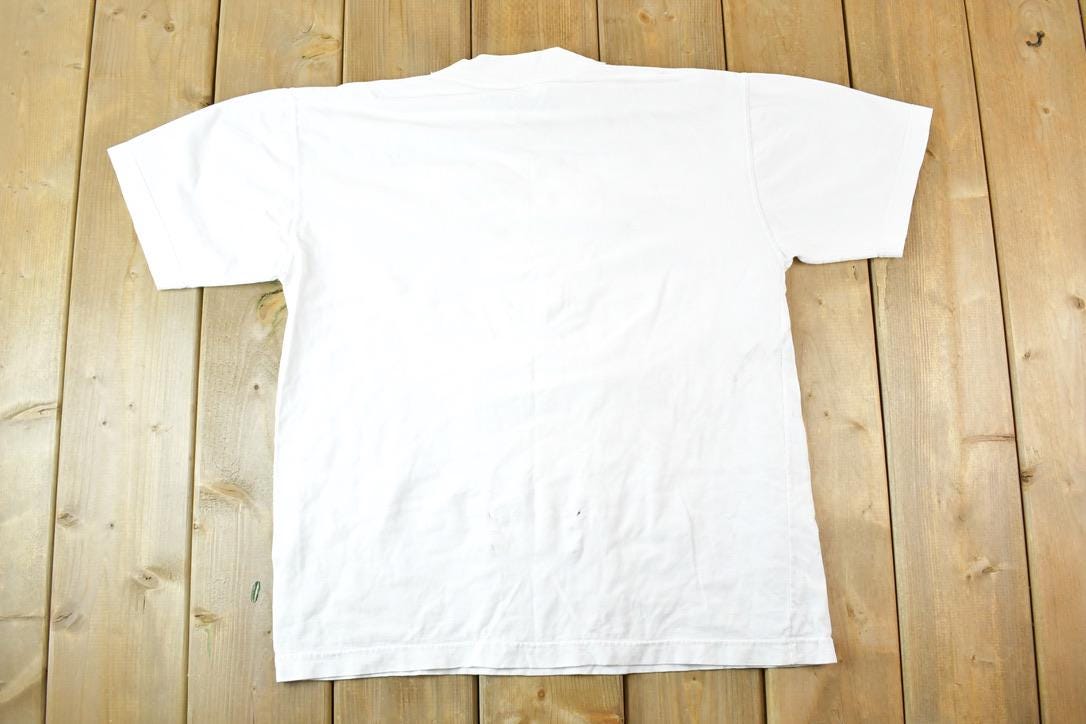 Vintage 1990s Costa Rica Rainforest Souvenir Butterfly T-Shirt Mens L