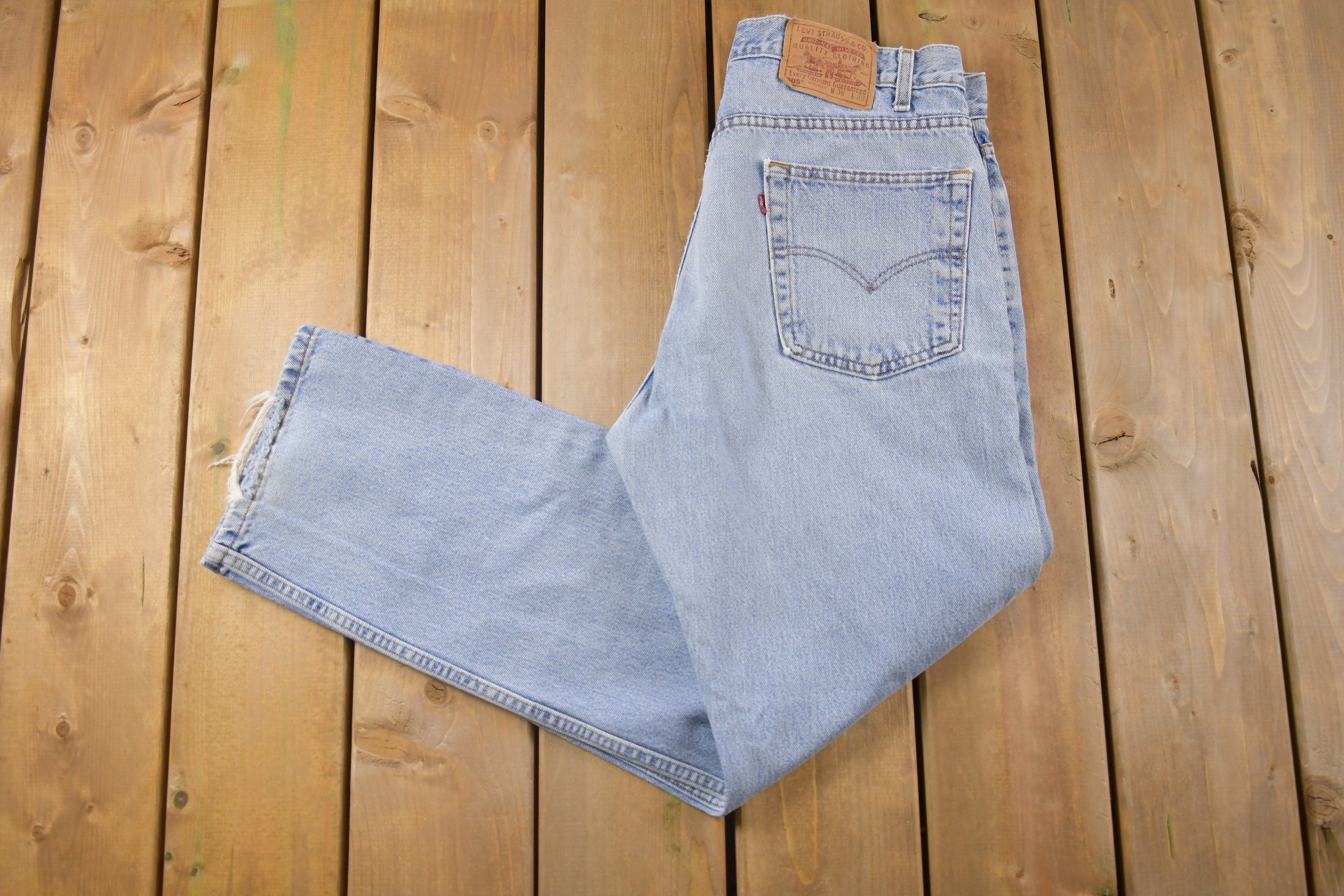 Vintage 1990s Levi's 505 Red Tab Denim Jeans Size 33 x 30