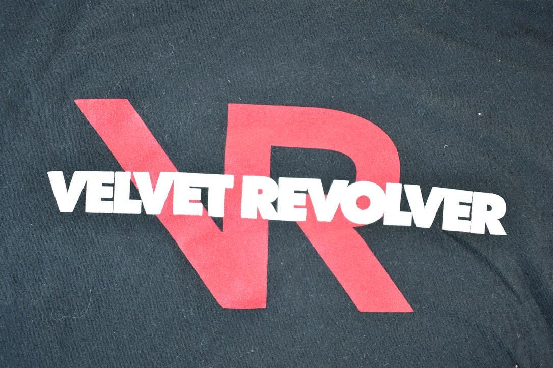 Vintage 2004 Velvet Revolver Tour Souvenir Crew Neck T Shirt Made In USA