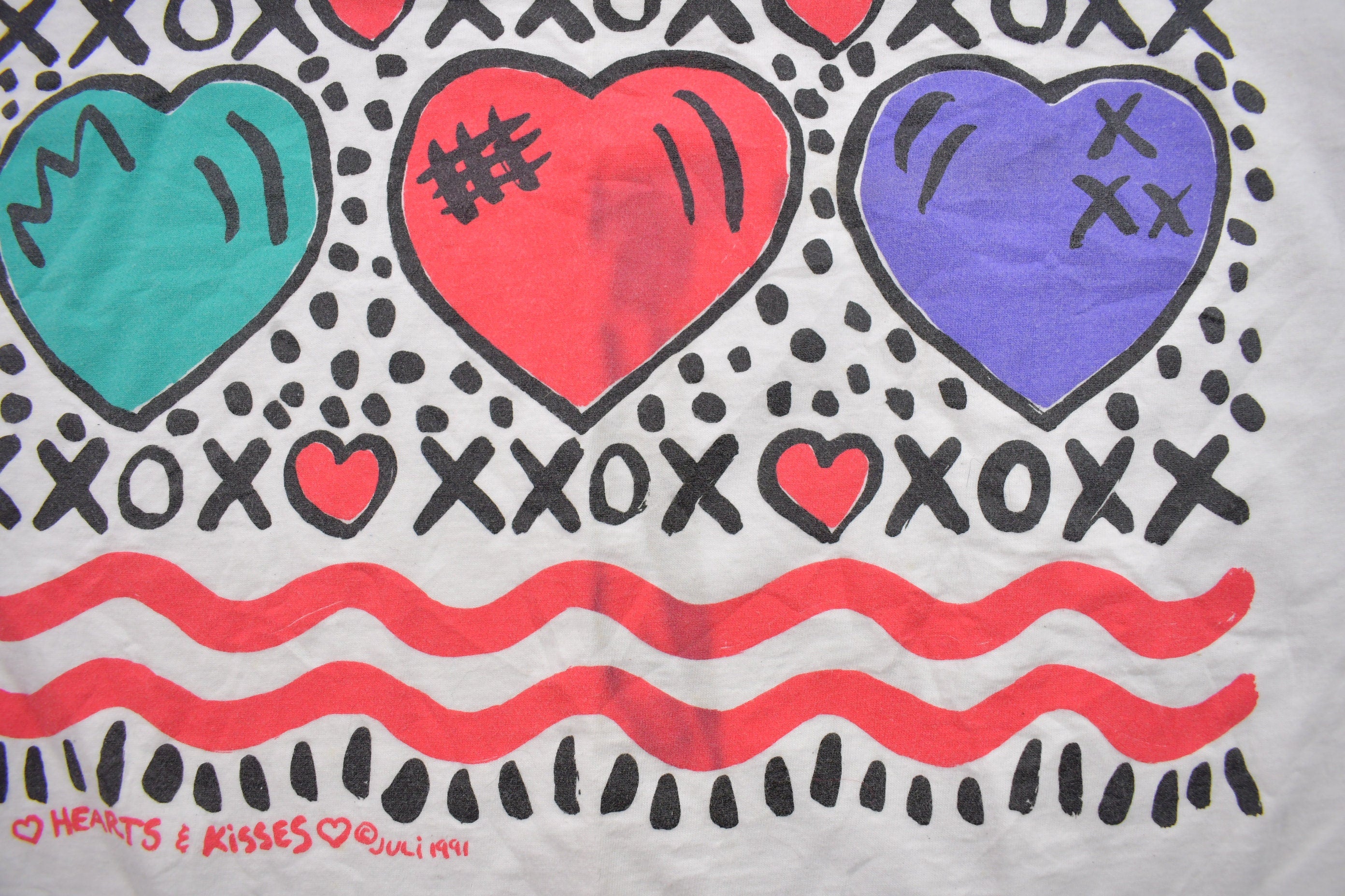Vintage 1990s Hearts XO Graphic T Shirt