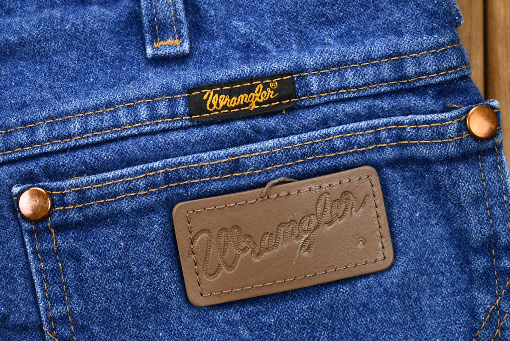 Vintage 1990s Wrangler Mid-Wash Bootcut Jeans