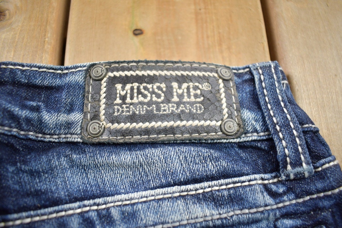 Vintage Y2K Miss Me Bedazzled Low Rise Jeans Size 26x31