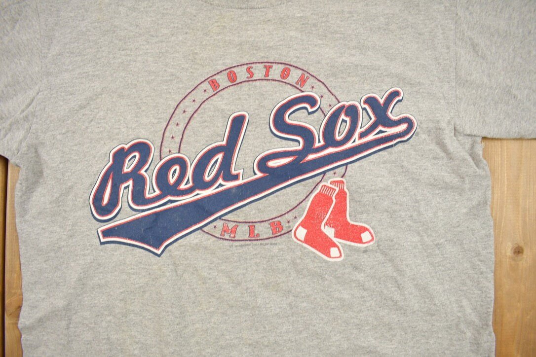 Vintage 1990s MLB Boston Red Sox Graphic T-Shirt / Made In USA / MLB Baseball / 90s Streetwear / Sportswear
