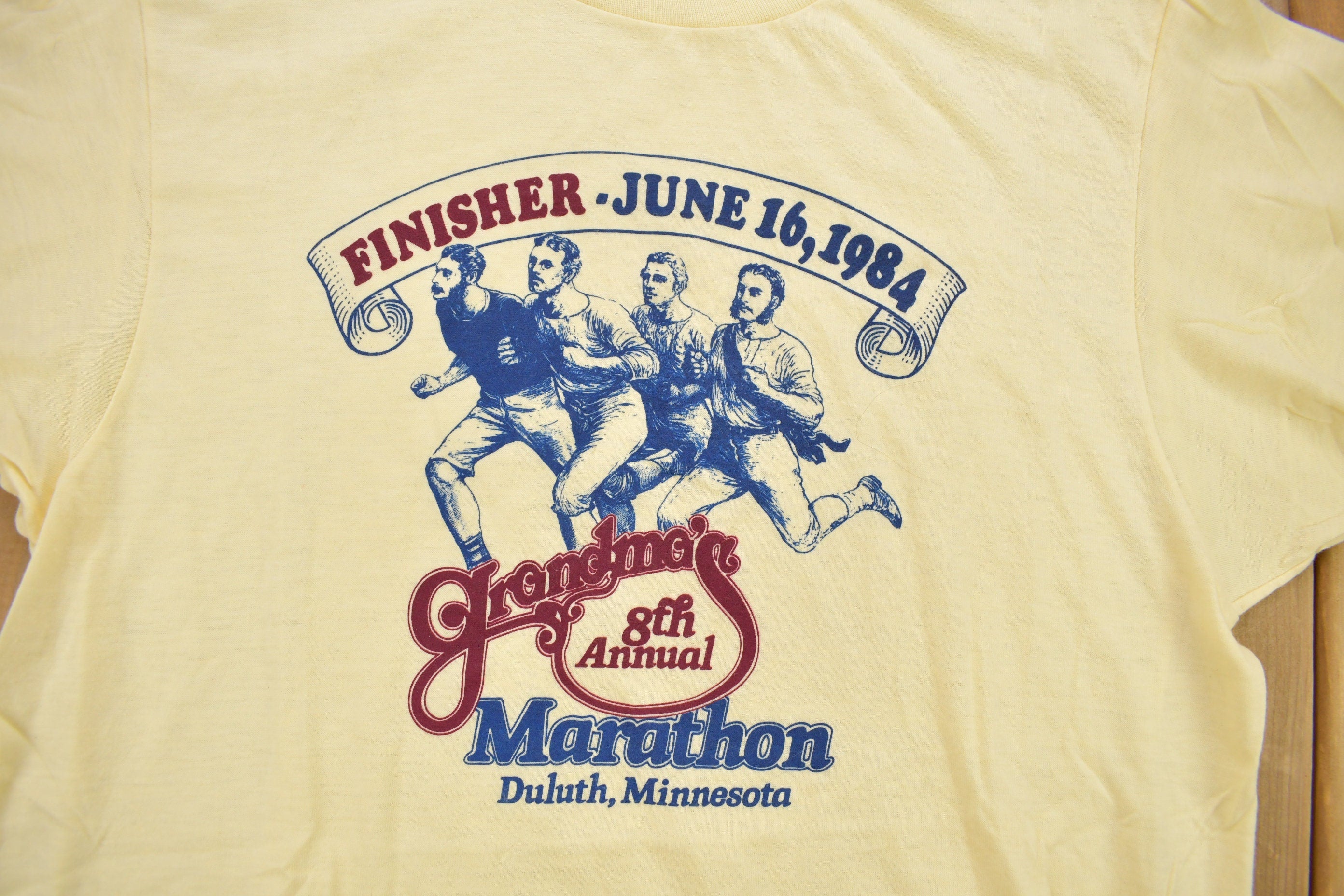Vintage 1984 Grandmas 8th Annual Marathon Duluth Minnesota Graphic T Shirt