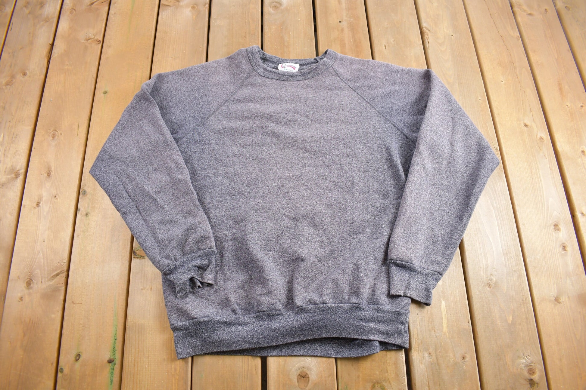 Vintage 1990s Cotton Ginny Blank Raglan Crewneck Sweatshirt / 90s Crewneck / Made In USA / Essential / Streetwear / 90s Blank