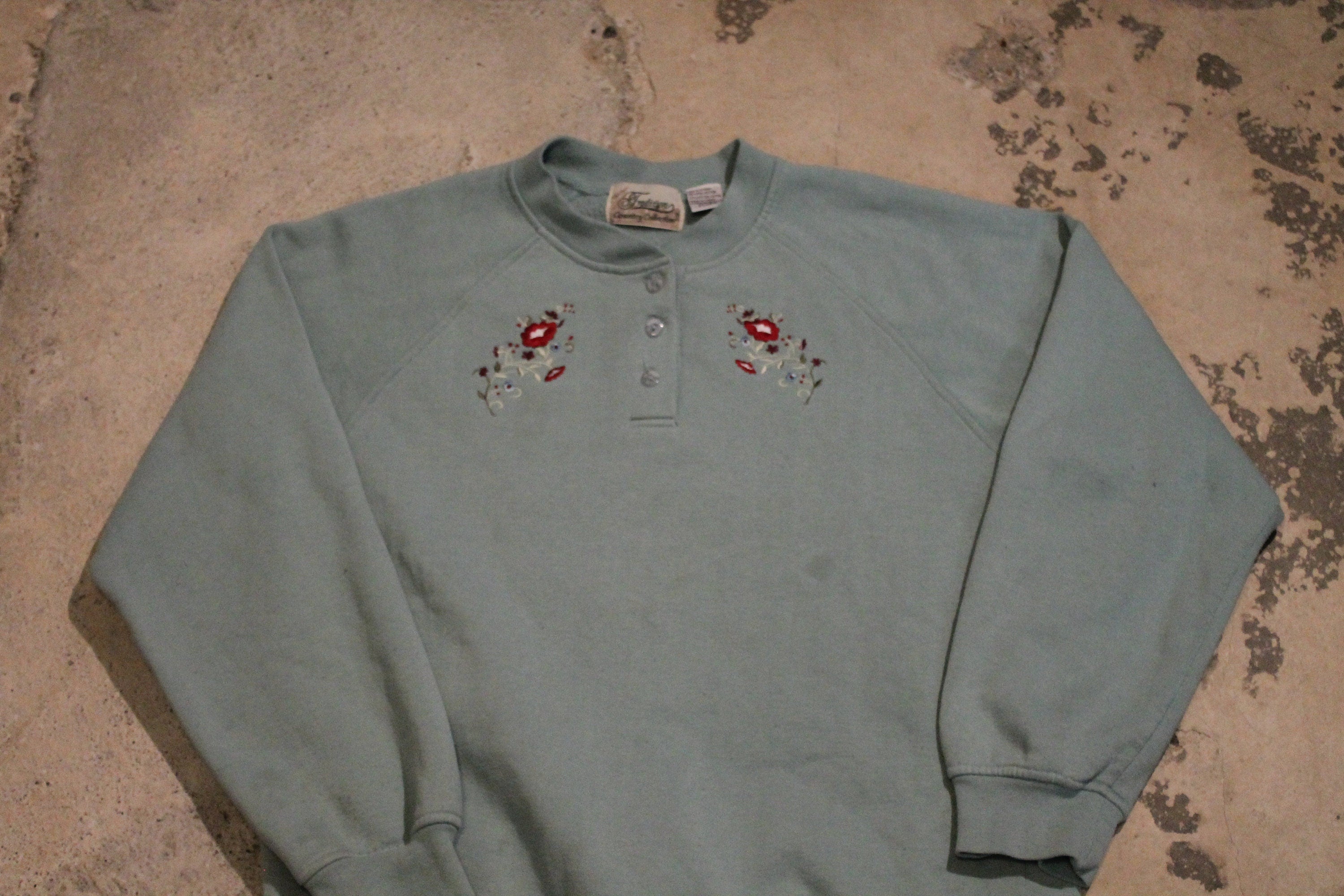 Vintage 1990s Floral Embroidered Quarter Button Sweatshirt