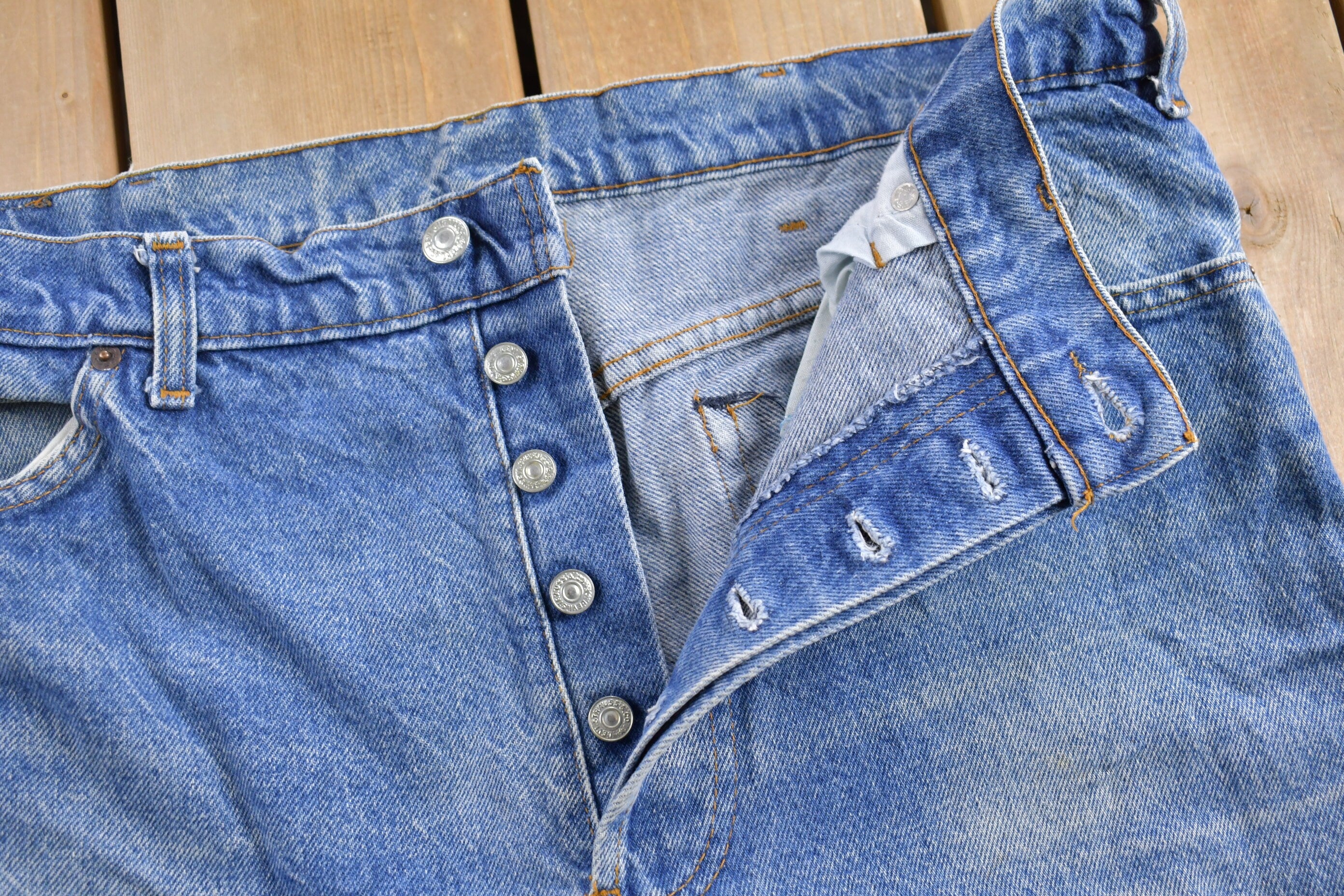Vintage 1990s Levi's Leather Tab Jeans Size 34 x 31