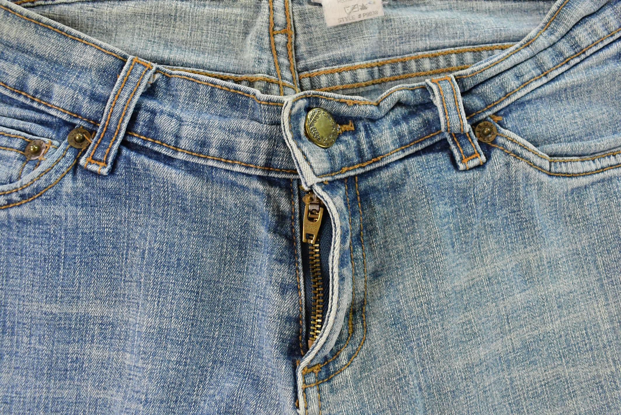 Vintage Y2K RT Low Rise Flare Denim Jeans Women's 28 x 32 / Bell Bottoms / Made in USA