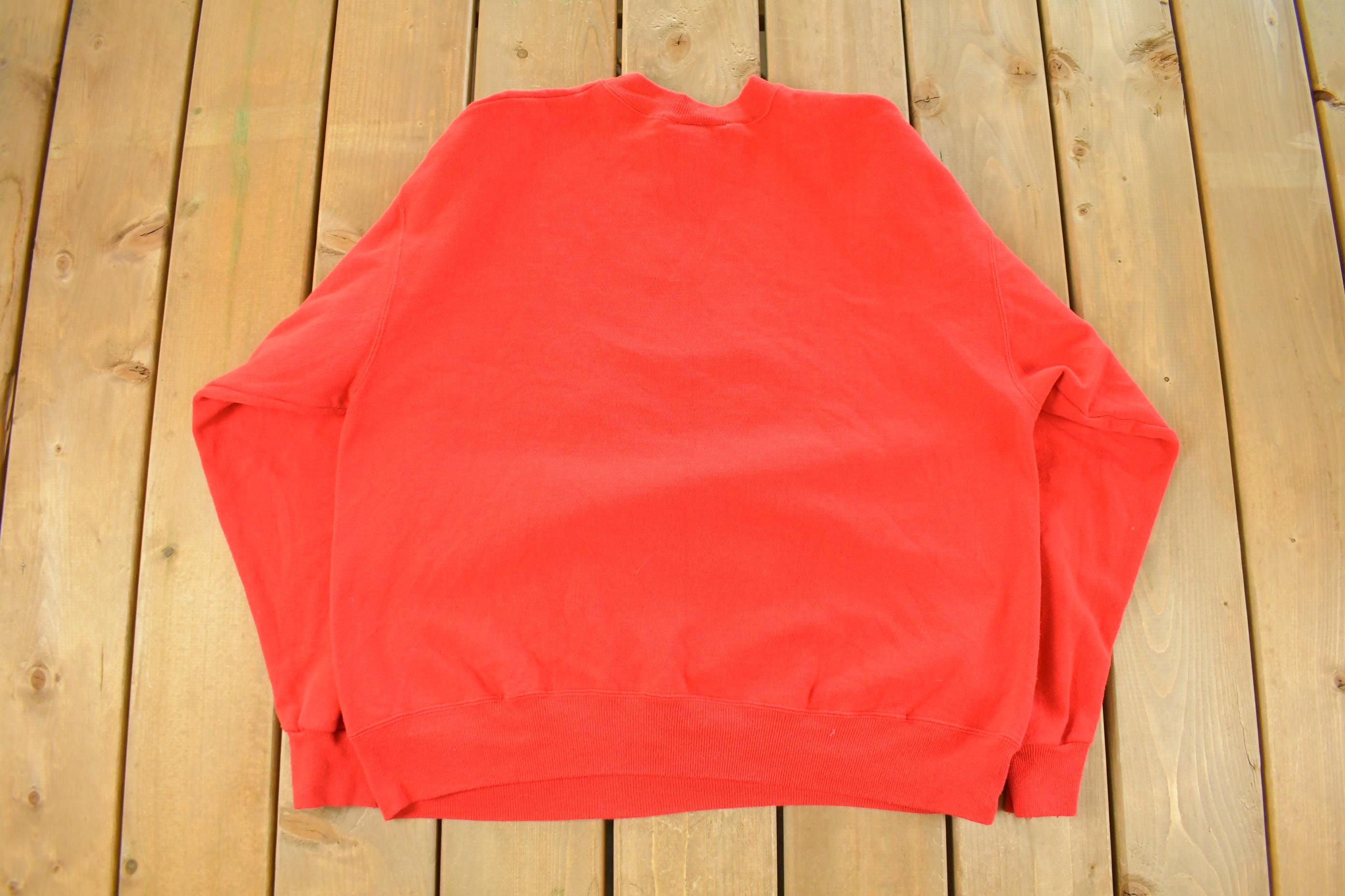 Vintage 1990s Looney Tunes Christmas Crewneck Sweatshirt Men's Large / Sylvester Cat Sweater / 90s Cartoon / Holidays