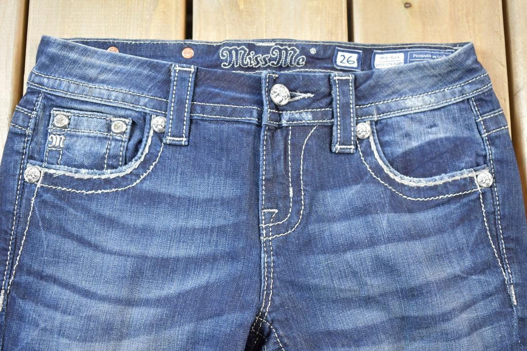 Vintage Y2K Miss Me Bedazzled mid Rise Jeans Size 26x33
