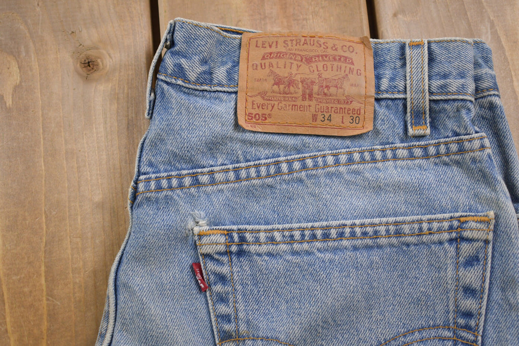 Vintage 1990s Levi's 505 Red Tab Jeans Size 32 x 30