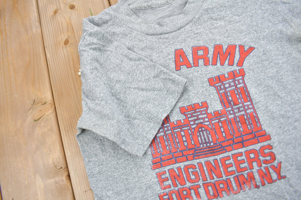 Vintage 1980s Army Engineers Fort Drum NY Graphic T Shirt