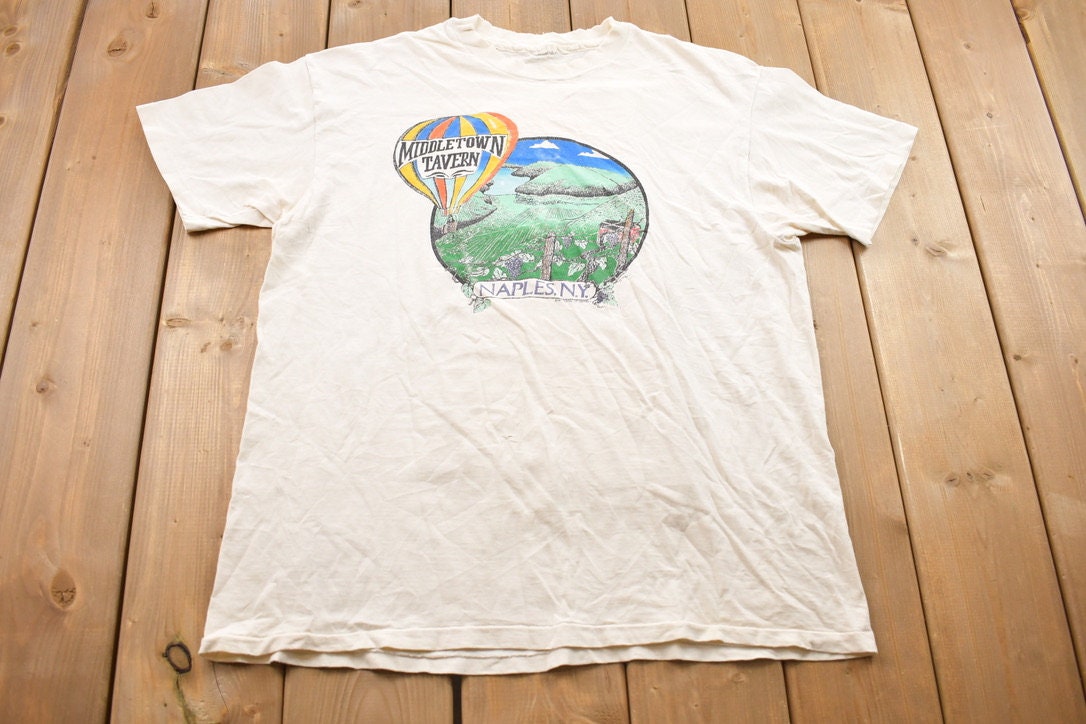 Vintage Middletown Tavern Naples New York 1990s Souvenir T Shirt