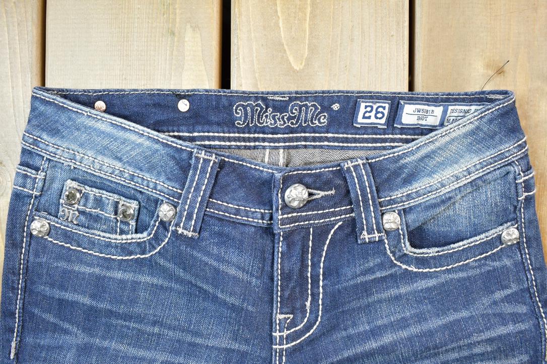 Vintage Y2K Miss Me Bedazzled Low Rise Jeans Size 26x31