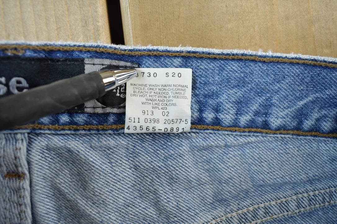 Vintage 1990s Levi Silver Tab Straight Loose Jeans Size 34 x 33