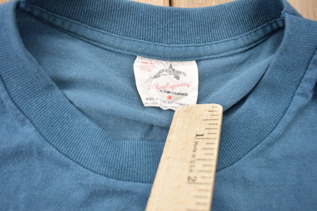 Vintage 1990s Killer Whale Canada T-Shirt
