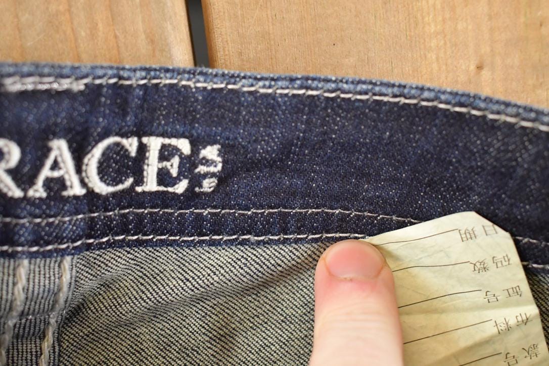 Vintage Deadstock Y2K Grace In LA Bedazzled Bootcut Low Rise Jeans Women's Size 26 x 32