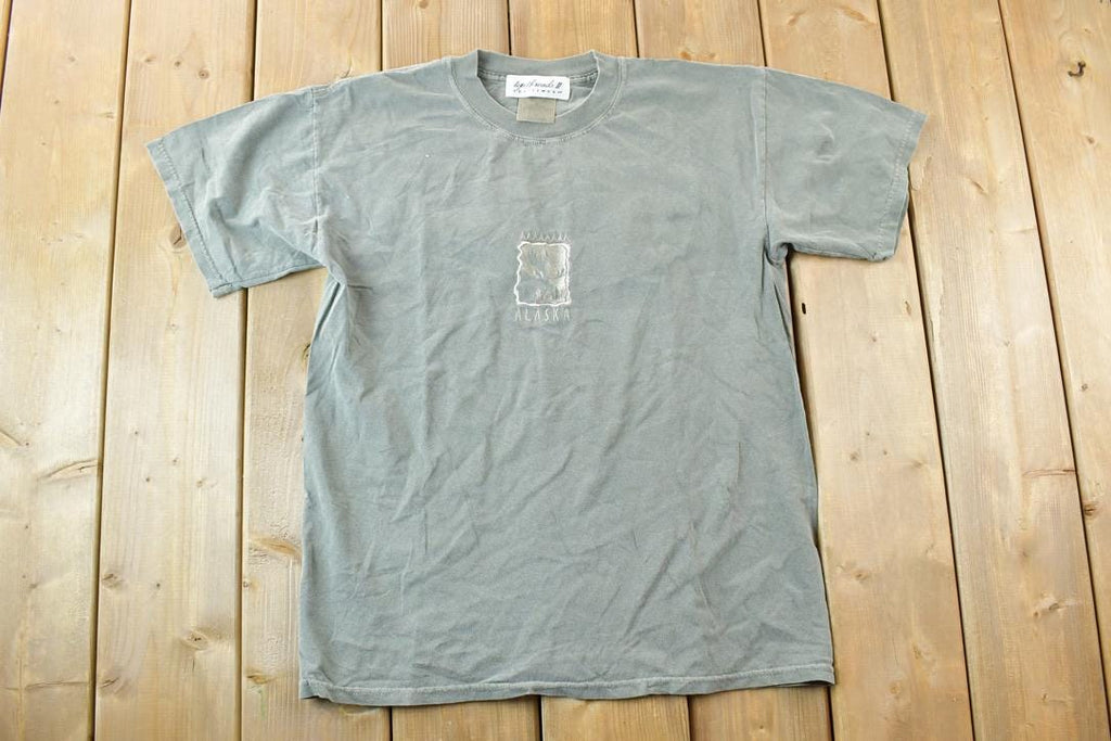 Vintage 1990s Alaska Moose Embroidered Souvenir T-Shirt