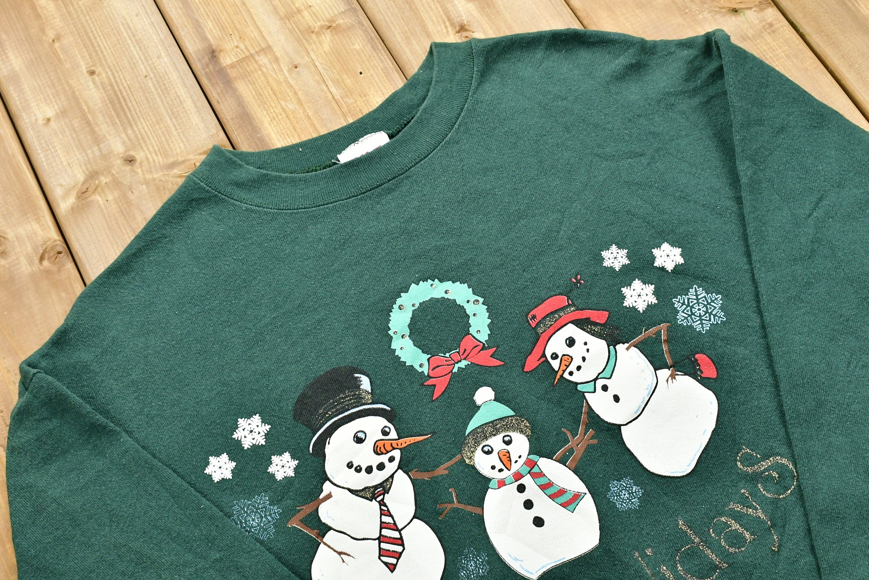 Vintage Christmas Snowman Sweater , 90s Holiday Crewneck , Winter Wear , Festive Gold Foil Graphic Print