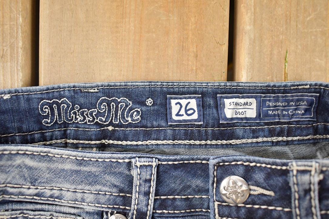 Vintage Deadstock Y2K Miss Me Bedazzled Low Rise Jeans Women's Size 26x27