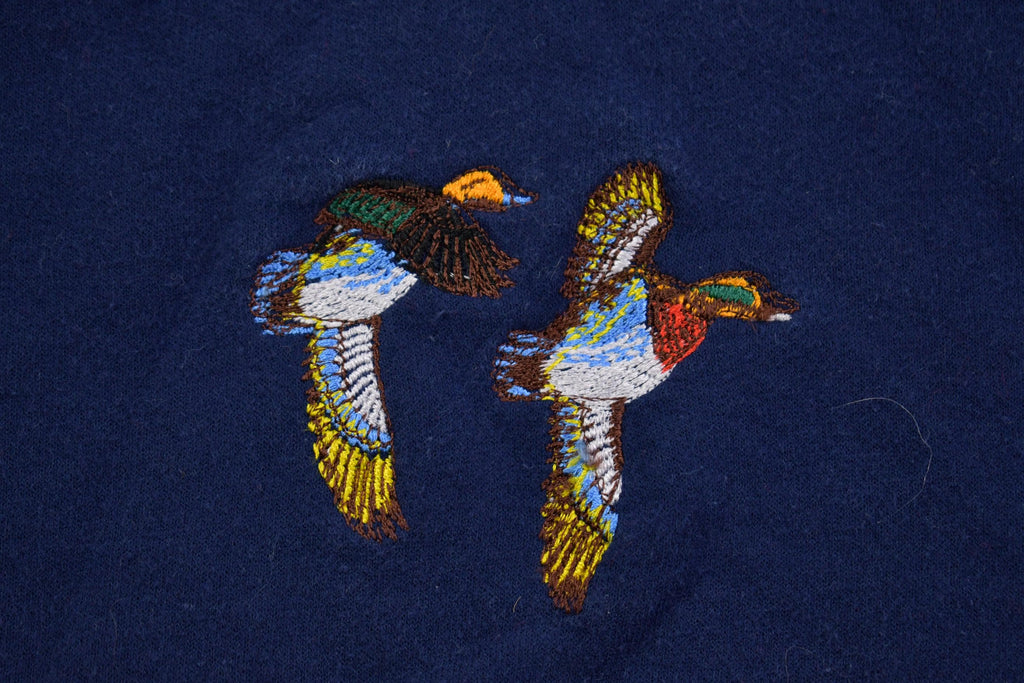 Vintage 1990s Embroidered Ducks Crewneck Sweatshirt - Large