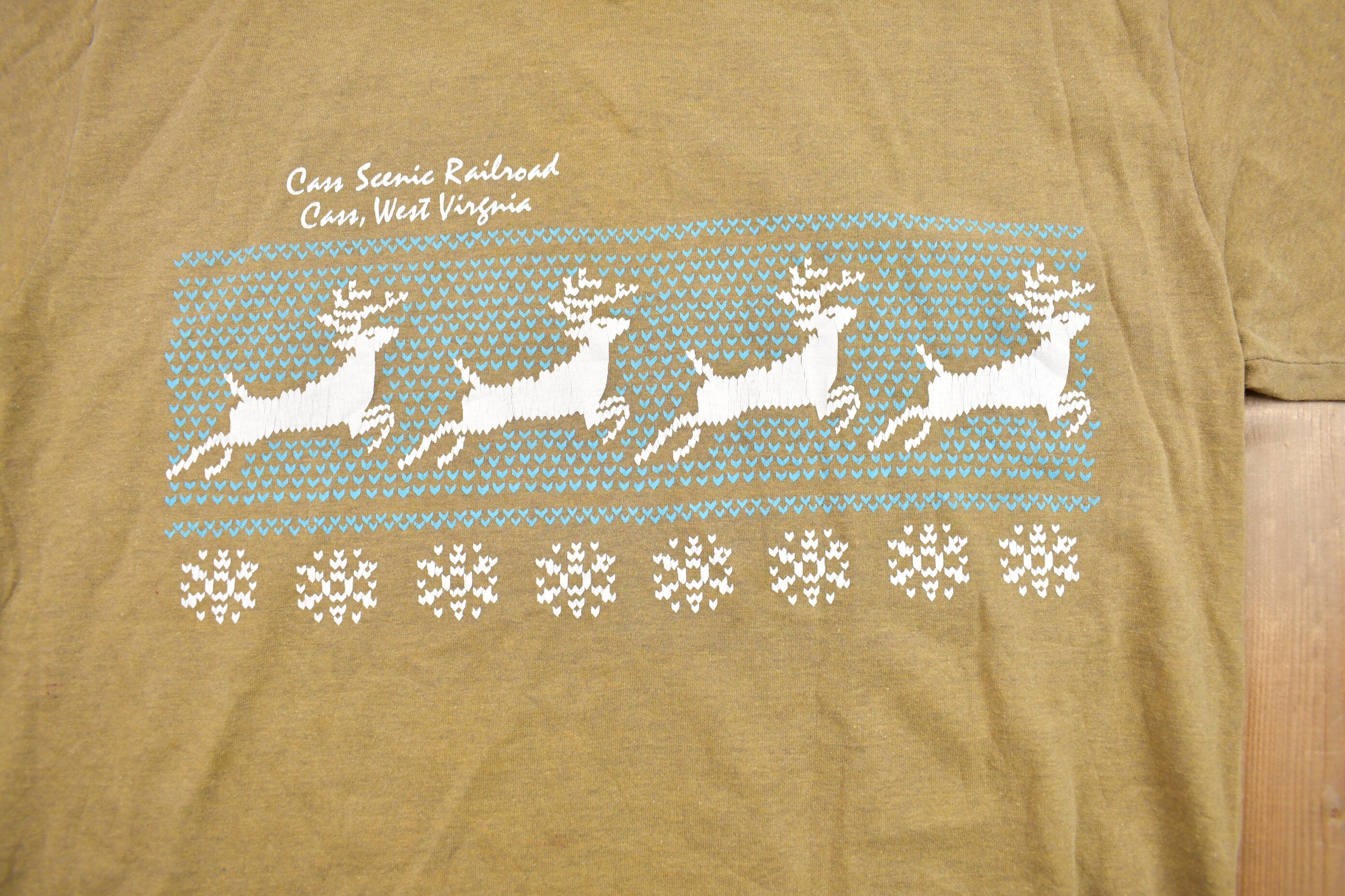 Vintage 1990s Christmas Deer Graphic T Shirt