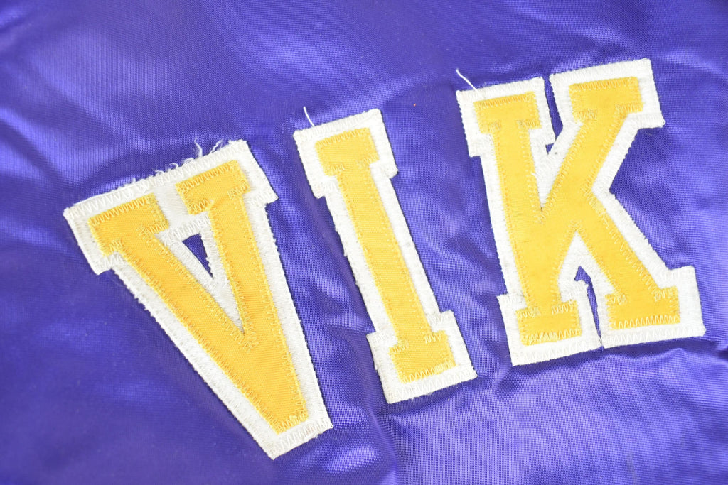 Vintage 1980s Minnesota Vikings Team NFL Football Chalk Line Satin Button Up Bomber Embroidered Puffer Jacket